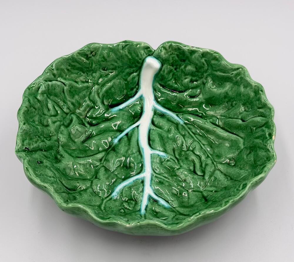 Bordallo Pinheiro Cabbage Leaf Bowl Pressed Frog Mark Portugal Majolica 7.5"